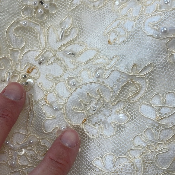 SOLD Davids Bridal Allover Beaded Lace Illusion Halter Neckline Wedding T9512 8 - Picture 15 of 17